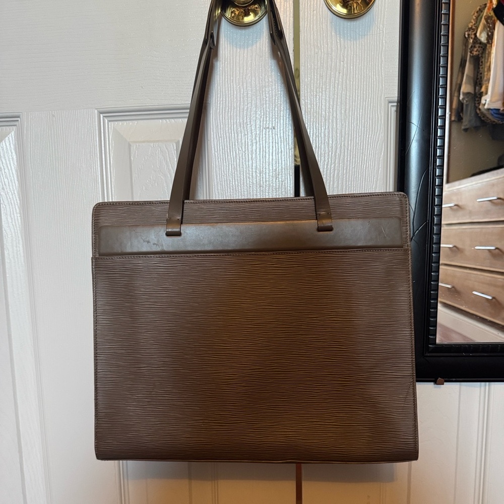 Louis Vuitton Epi Croisette Gm Tote Bag Gray Pepper